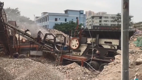 移动系列建筑垃圾粉碎机让建筑垃圾“变废为宝”